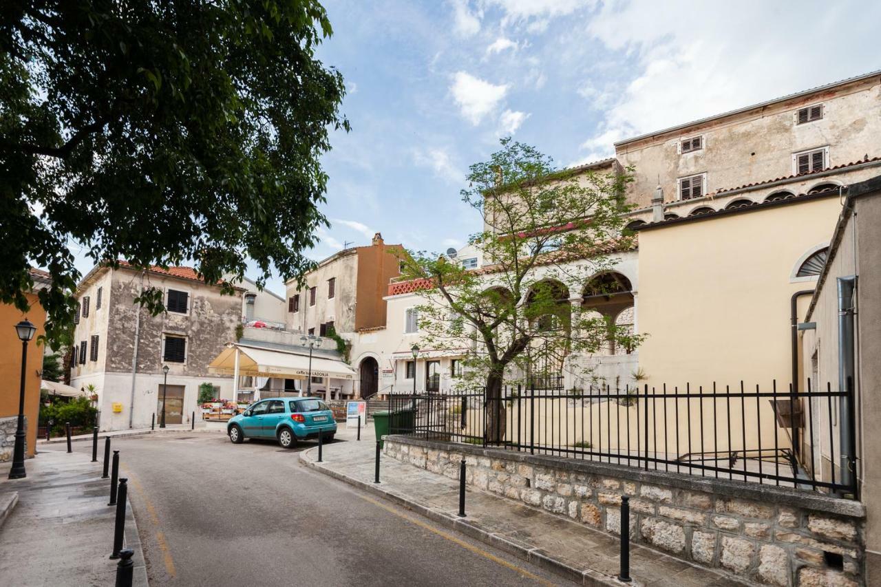 Guesthouse Galeb Врсар Экстерьер фото