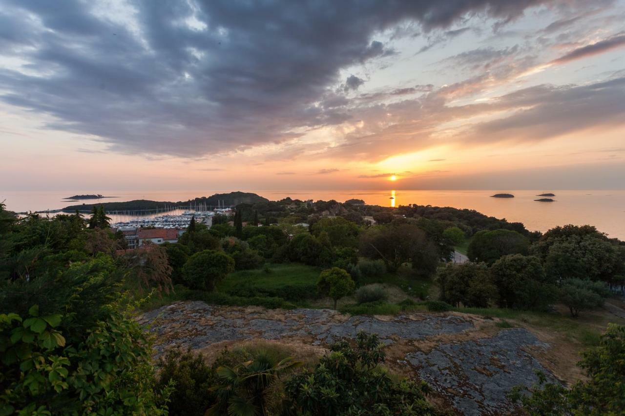 Guesthouse Galeb Врсар Экстерьер фото